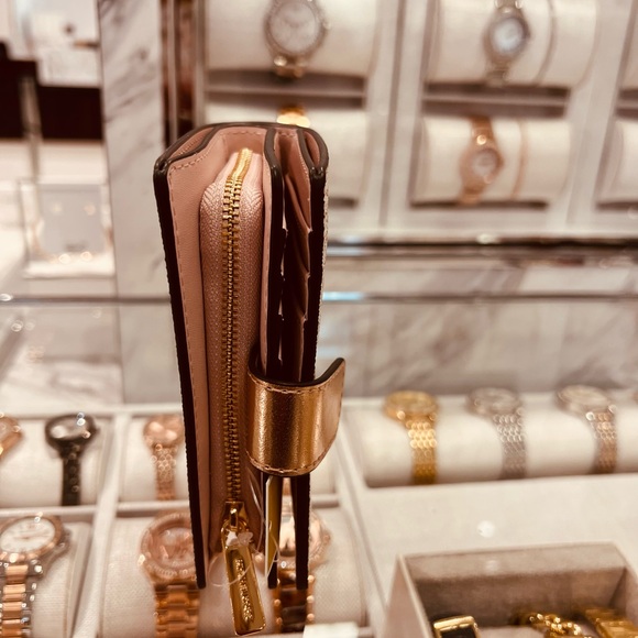 Michael Kors Purse and Wallet - Picture 11 of 15